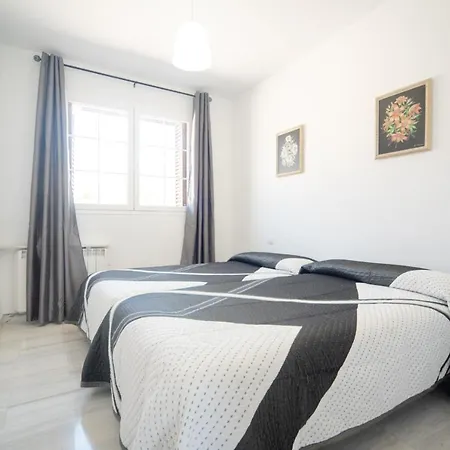 Holiday home Navaquesera Mirador De Gredos *