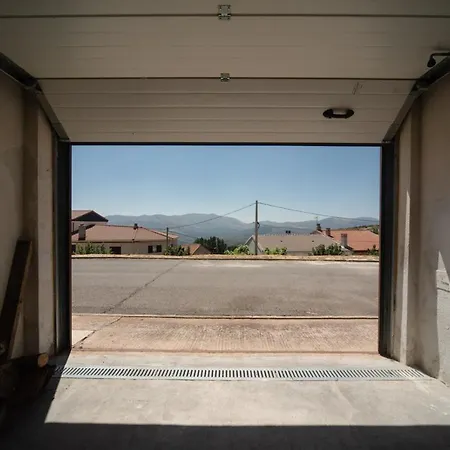 Navaquesera Mirador De Gredos