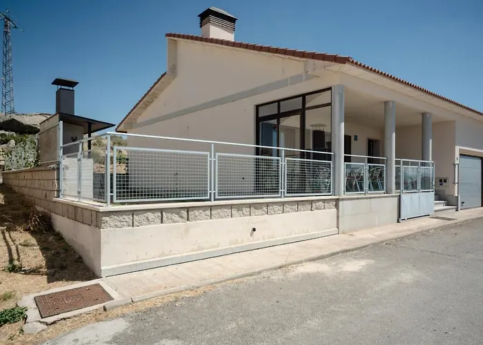 Navaquesera Mirador De Gredos Tatil Evi *